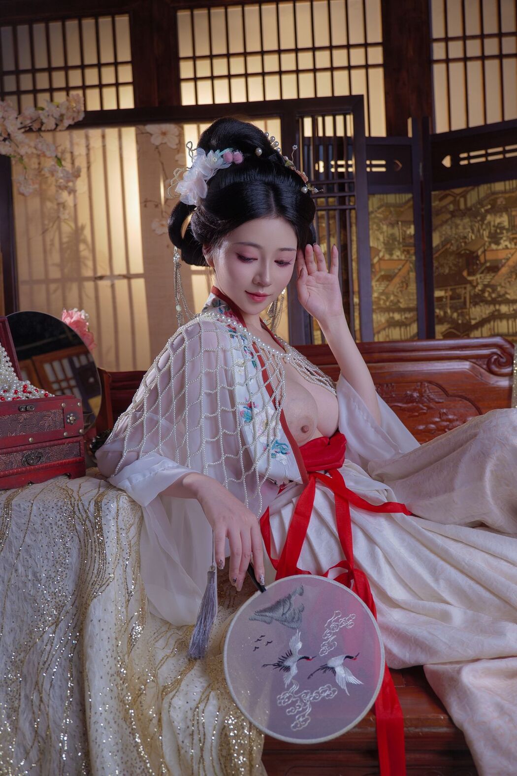 Coser@年年Nnian – 广寒宫 (81P)
