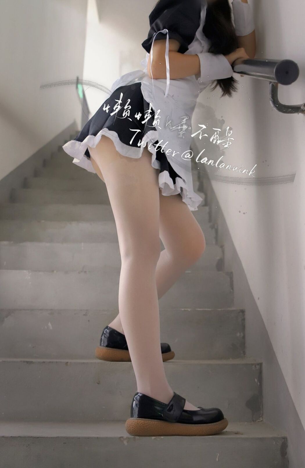 Coser@懒懒睡不醒 &#8211; 和闺蜜一起弹力摇 Part6 (45P)