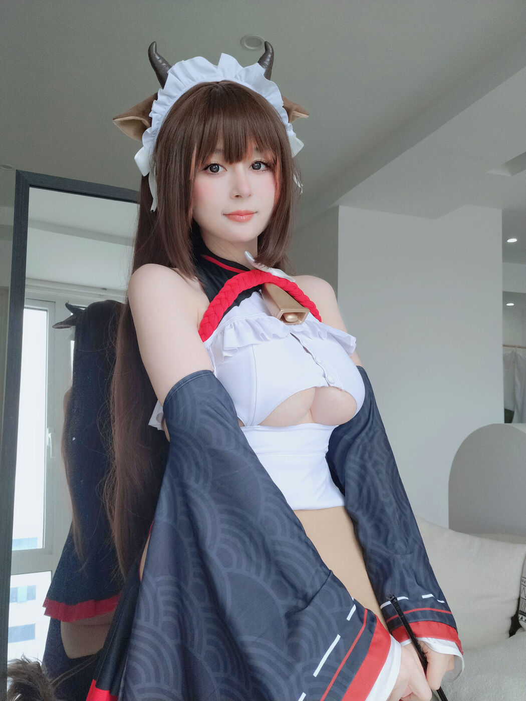 Coser@白银81 &#8211; 碧蓝航线 樫野 Part01 (47P &#8211; 3V)
