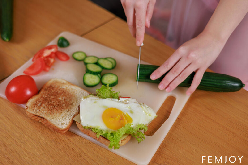 FemJoy July &#8211; Breakfast (88P)
