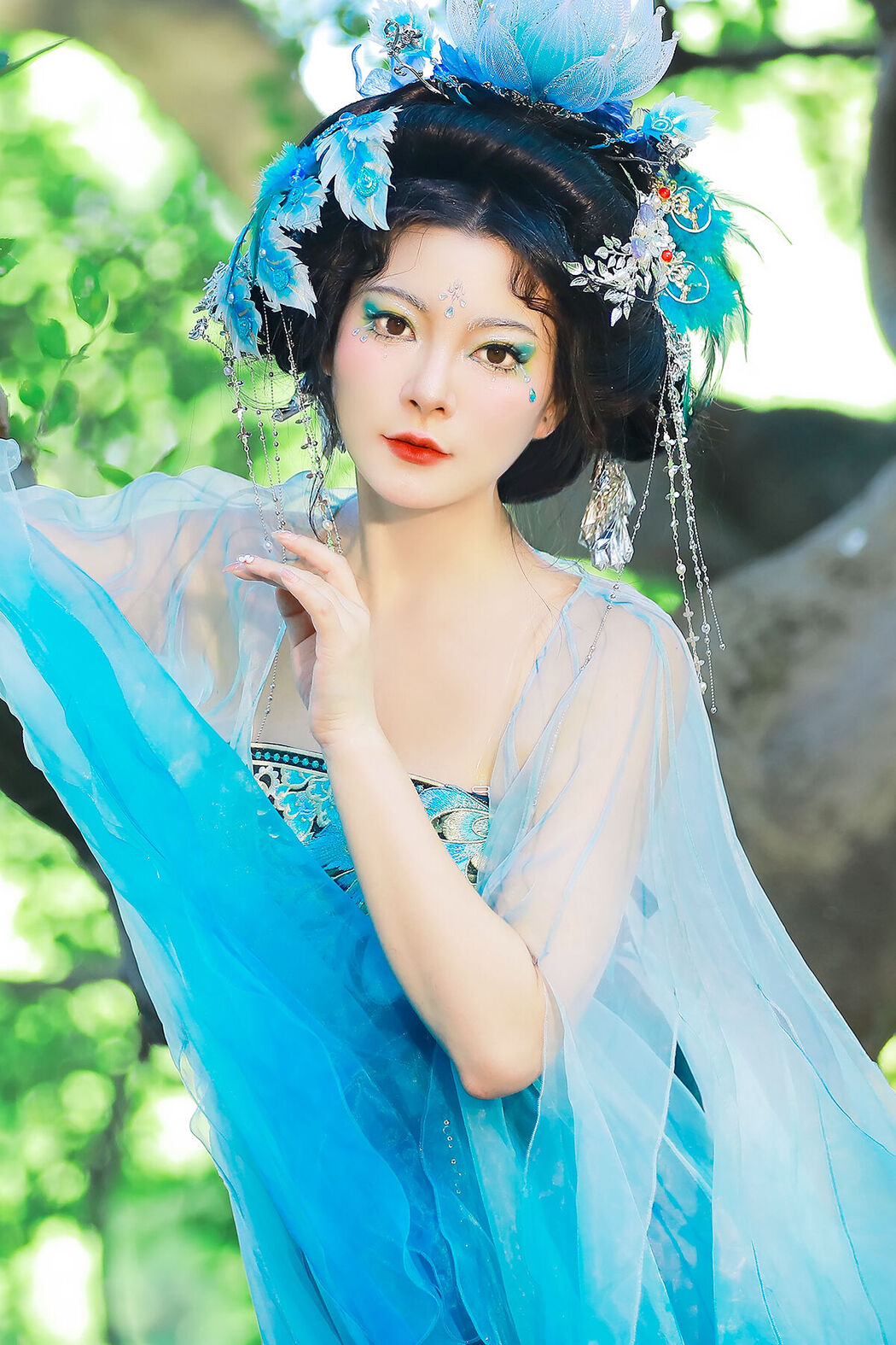 YiTuYu艺图语 Vol.8261 猫子子 (23P) Cover Photo