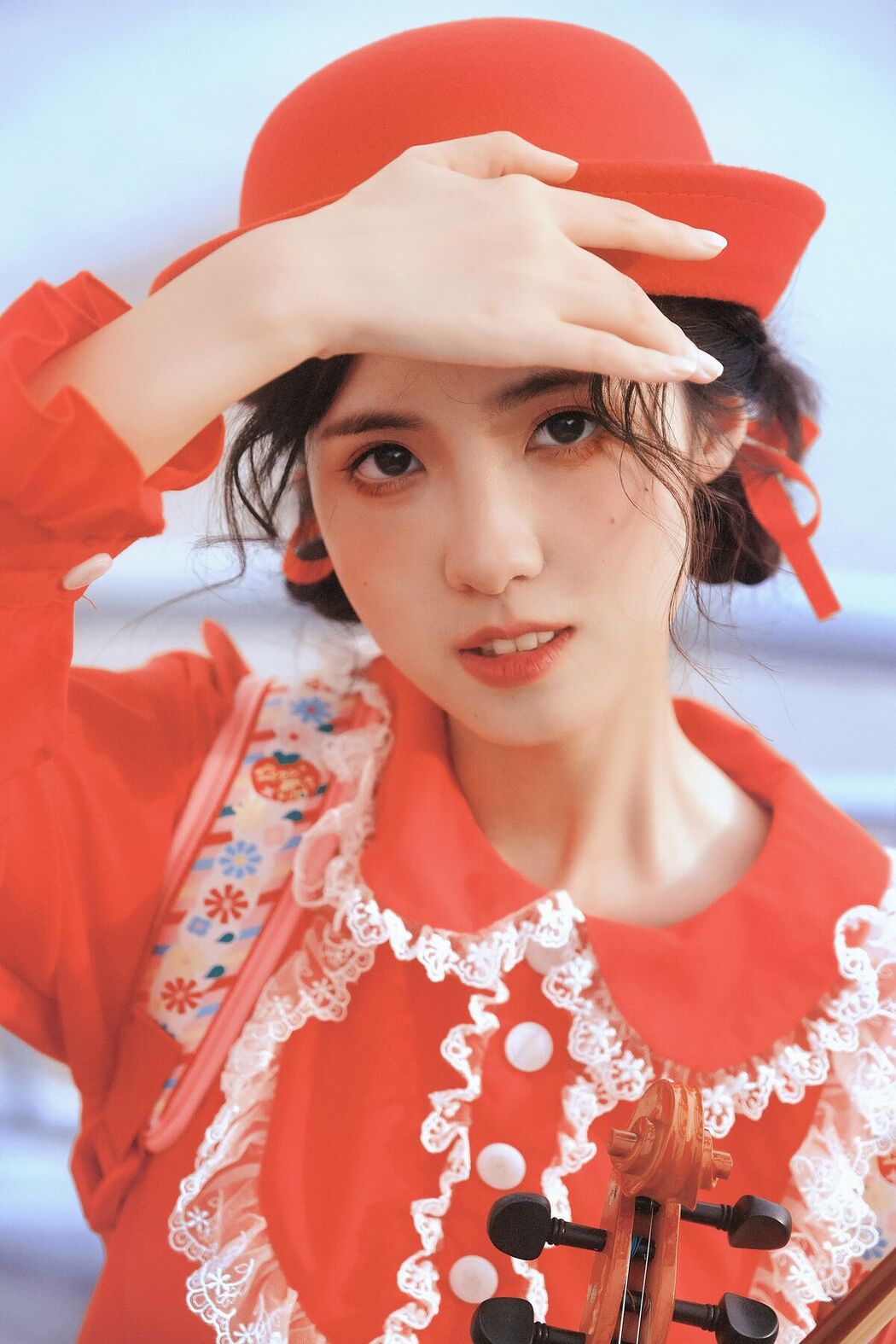 YiTuYu艺图语 Vol.8266 烛卿 (16P)