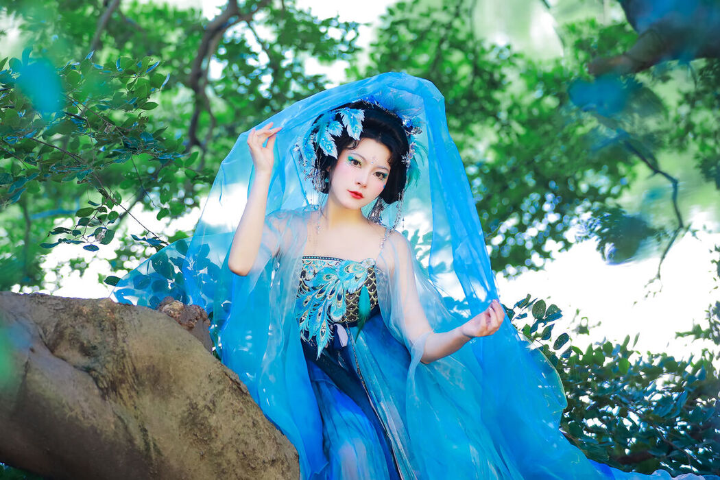 YiTuYu艺图语 Vol.8261 猫子子 (23P)