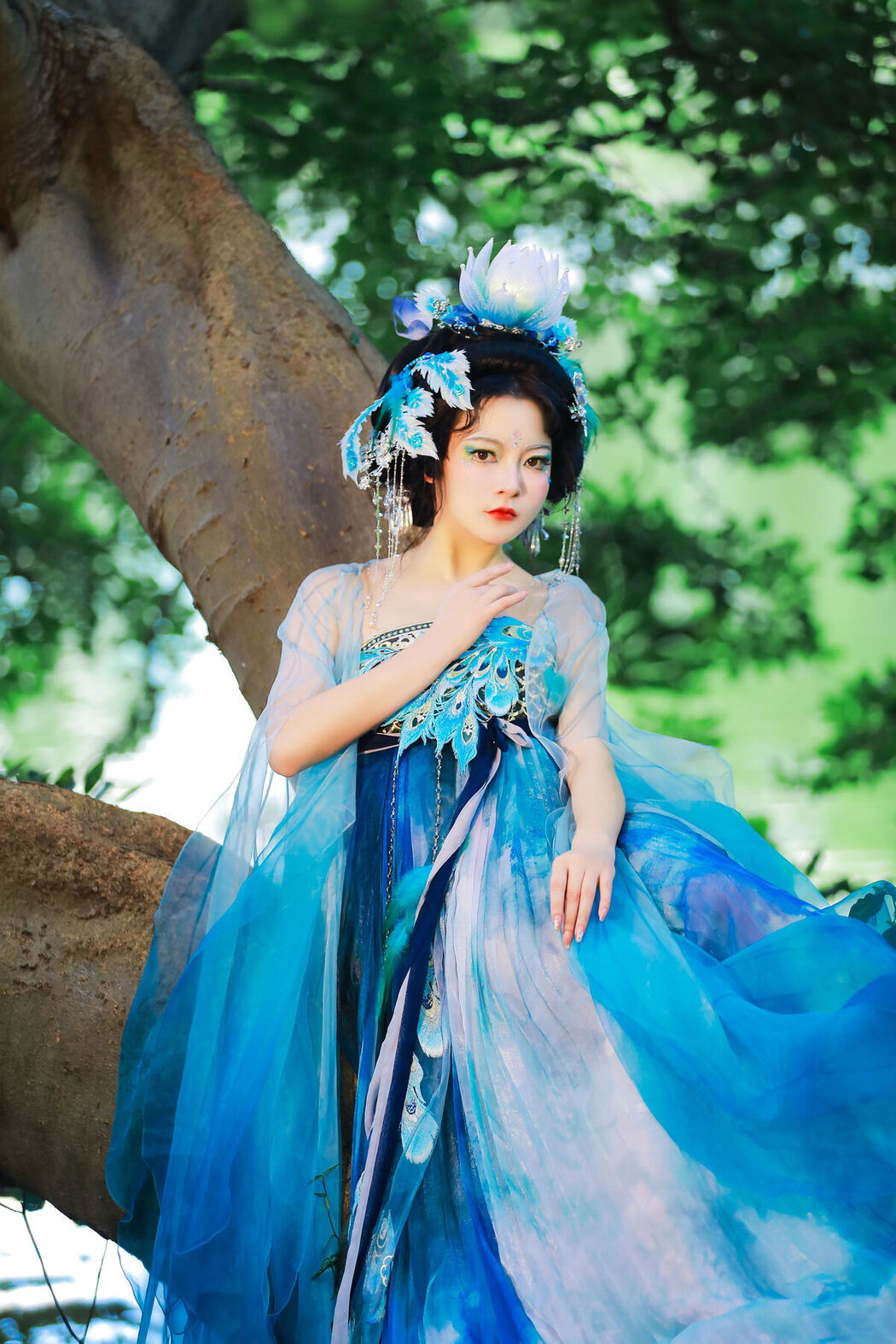 YiTuYu艺图语 Vol.8261 猫子子 (23P)