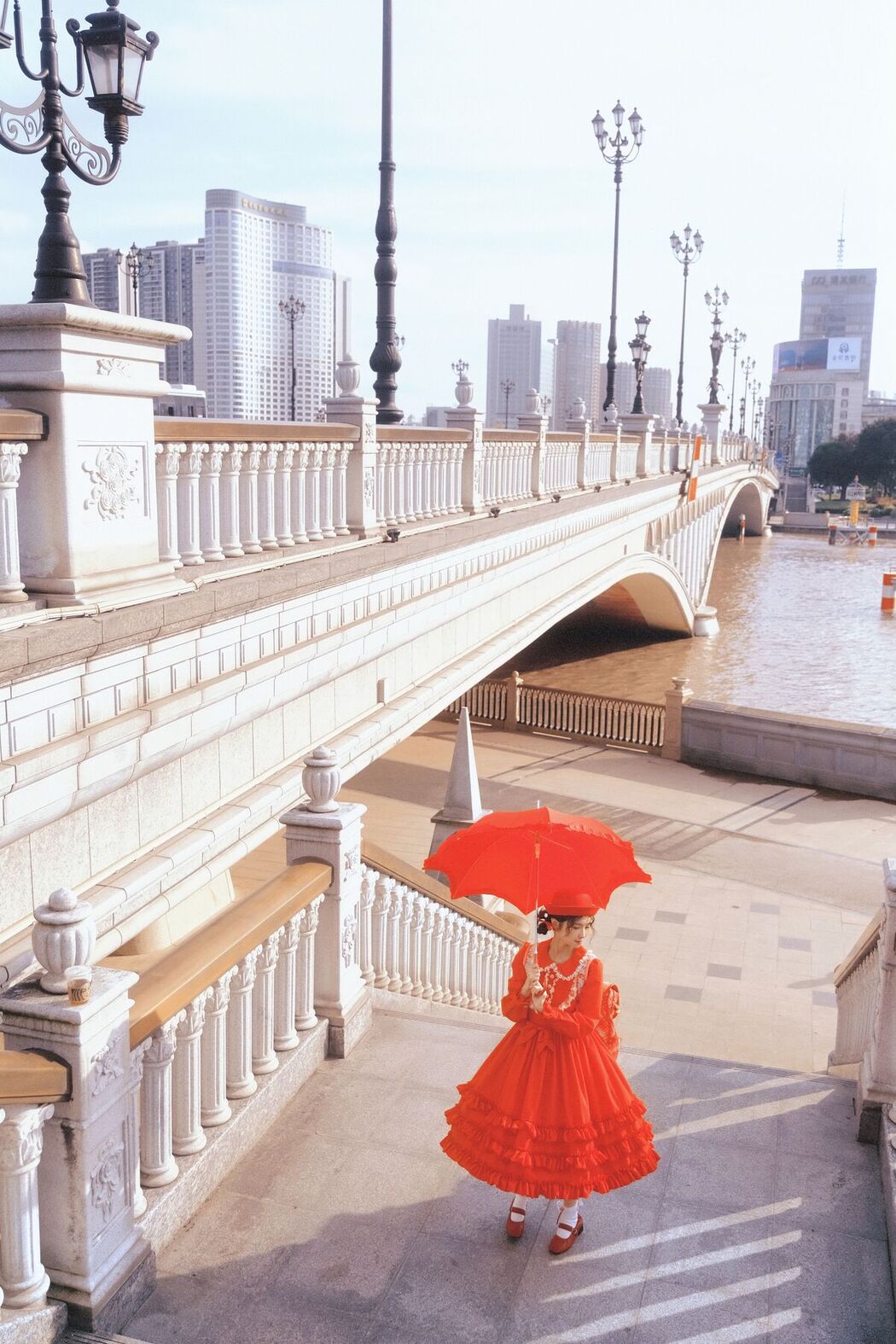 YiTuYu艺图语 Vol.8266 烛卿 (16P)