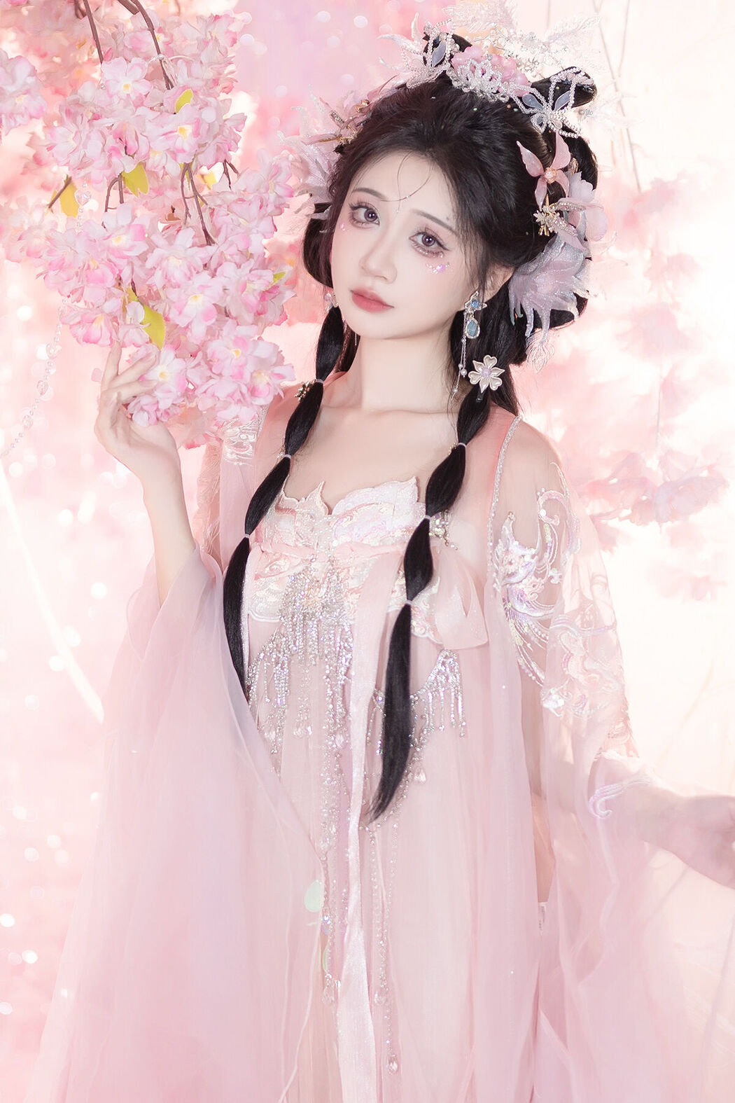 YiTuYu艺图语 Vol.8262 绮罗生的小苏苏 (27P) Cover Photo