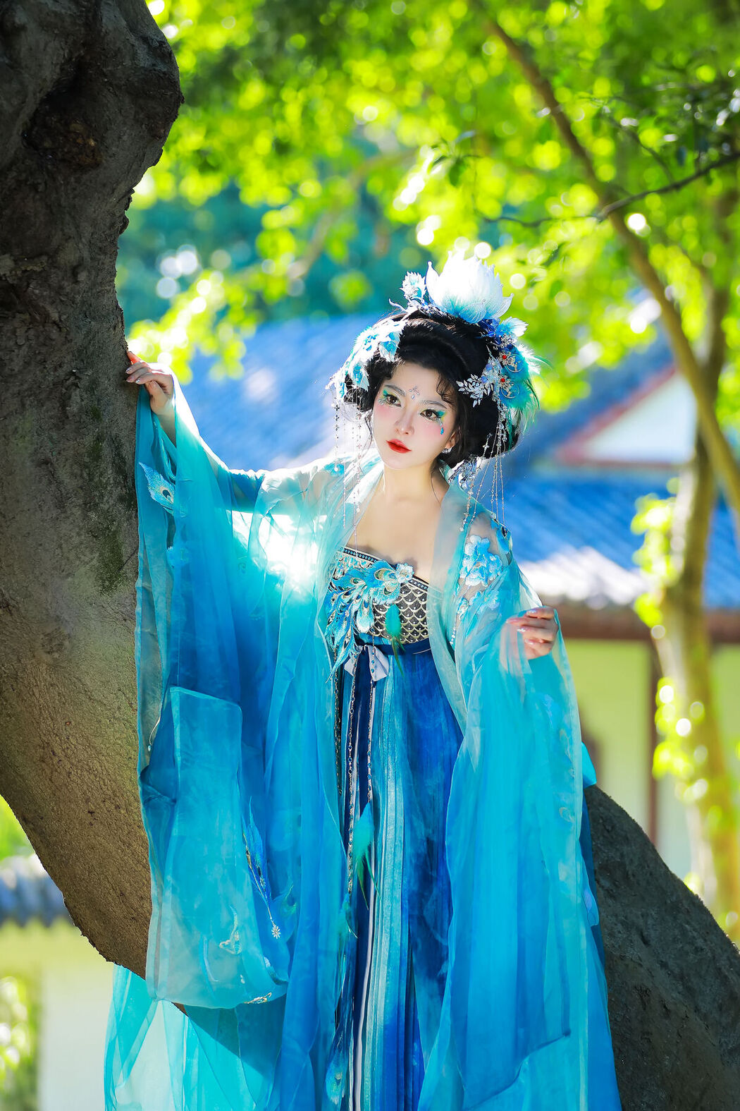 YiTuYu艺图语 Vol.8261 猫子子 (23P)