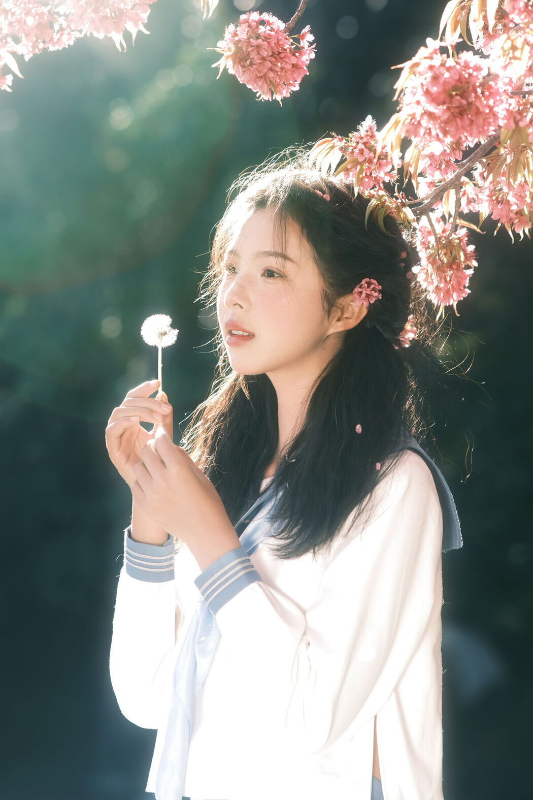 YiTuYu艺图语 Vol.8265 乐意李 (23P)