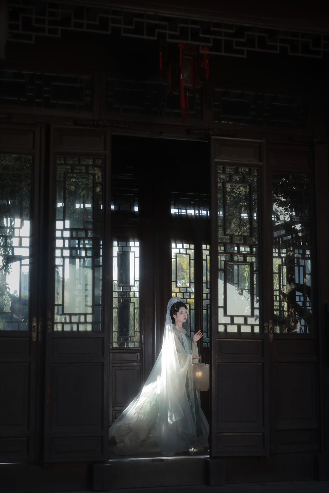 YiTuYu艺图语 Vol.8269 一固美撇捺 (26P)