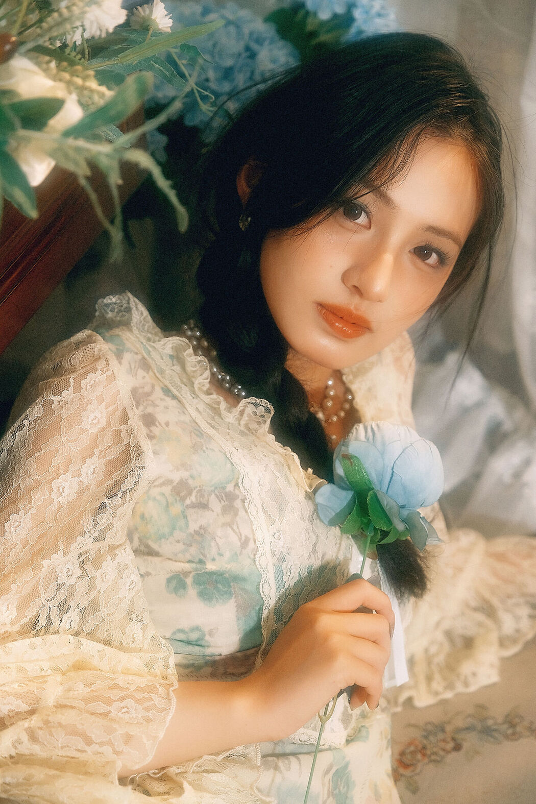 YiTuYu艺图语 Vol.8274 Q泡小轩__ (17P)