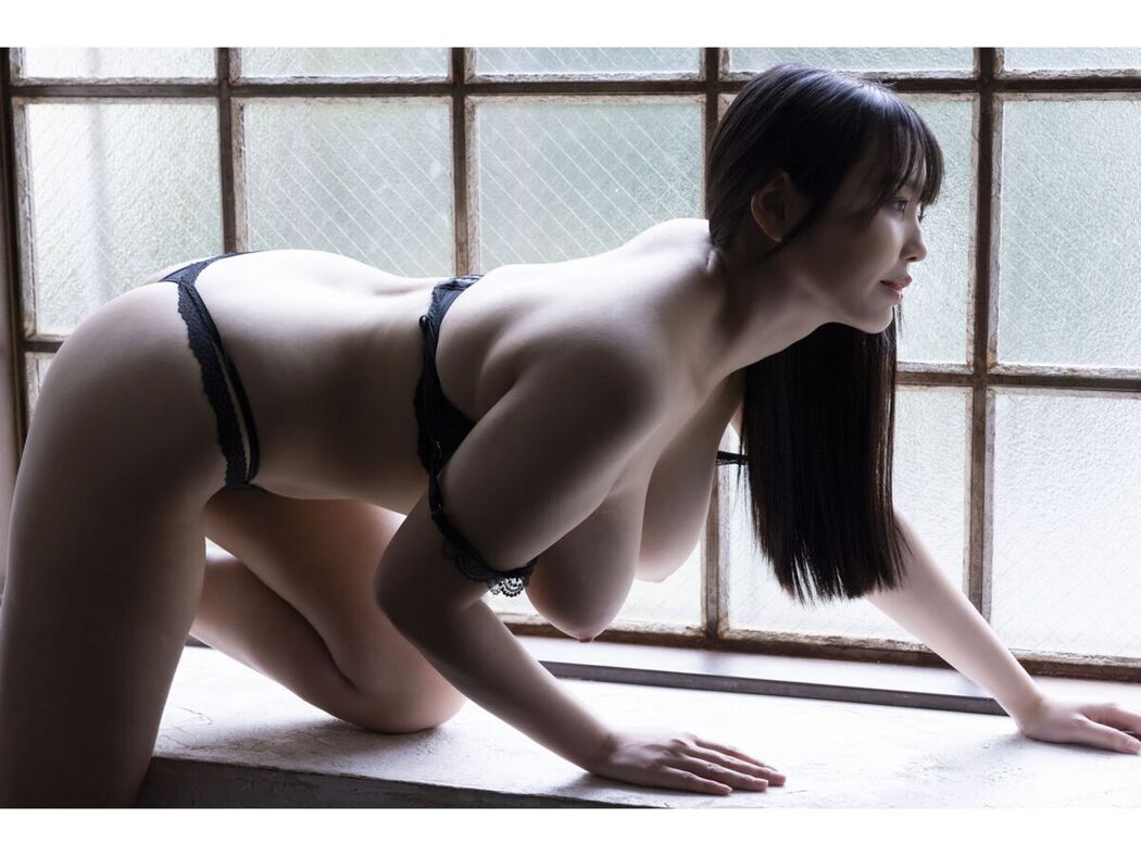 JP Koibuchi Momona 恋渆桃菜 – 爆乳AV女优 (52P)