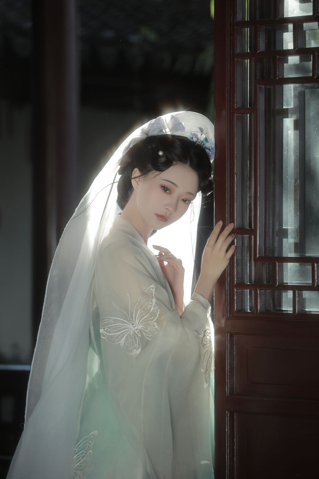 YiTuYu艺图语 Vol.8269 一固美撇捺 (26P)