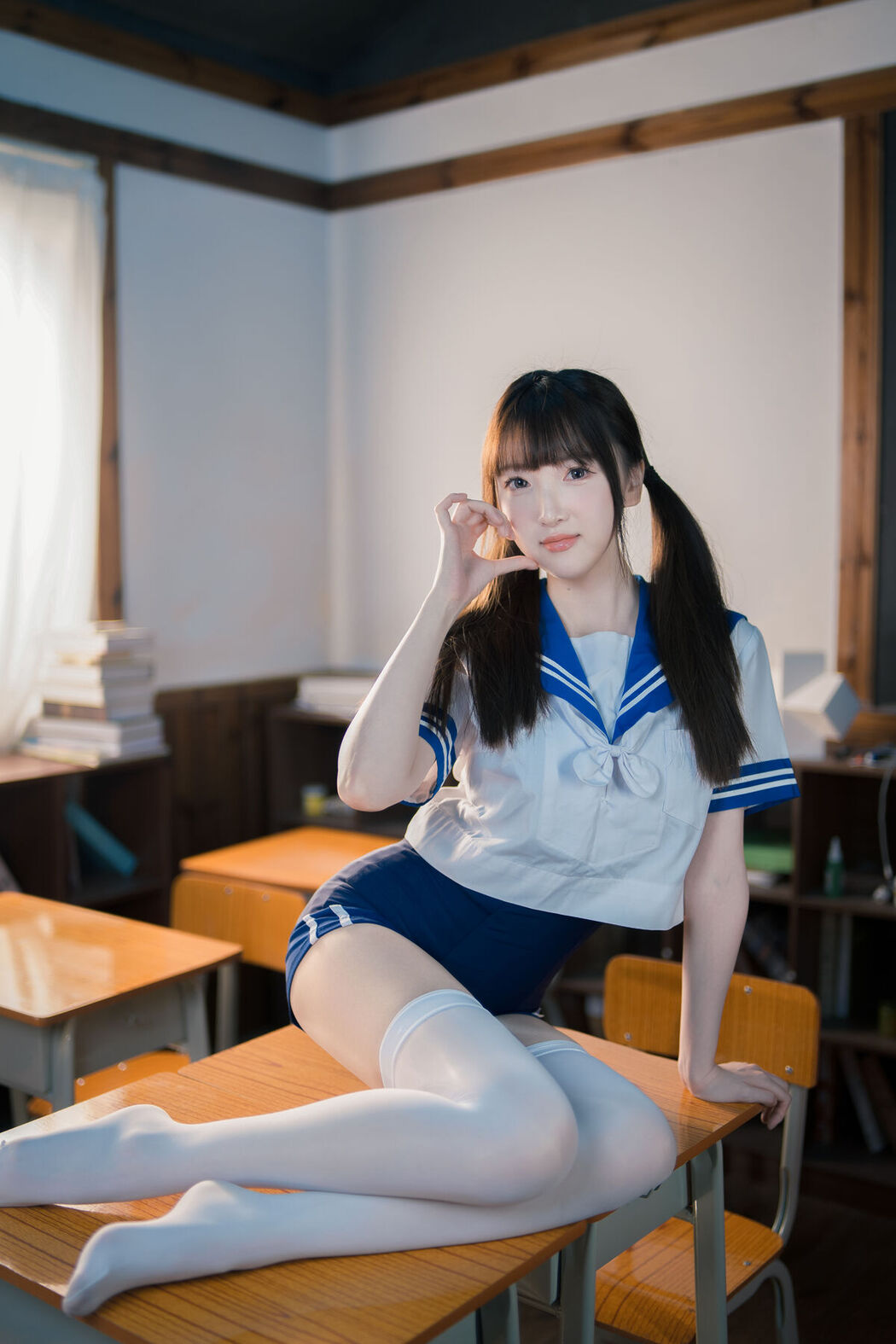 YiTuYu艺图语 Vol.8275 冰冷企鹅 (32P)