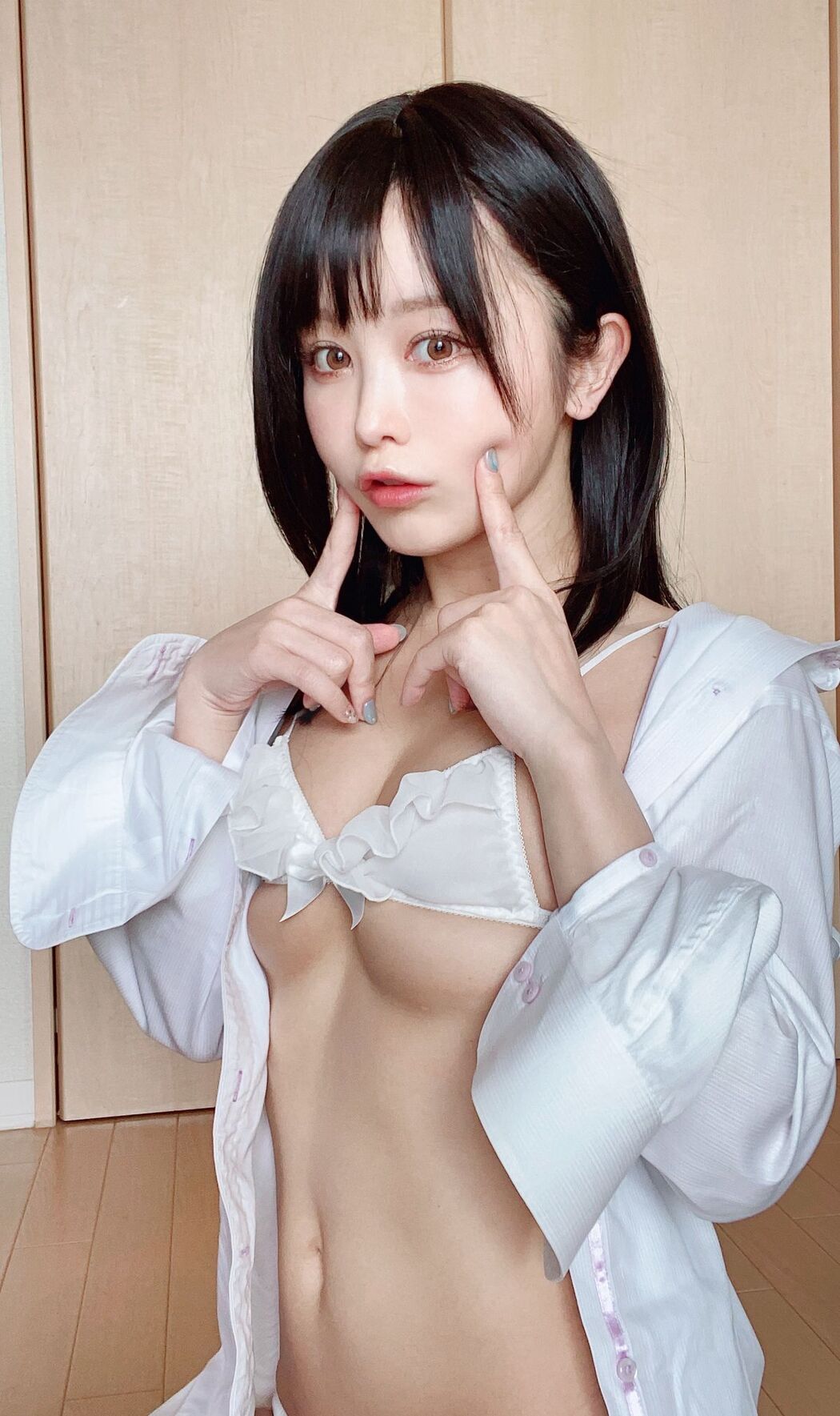 Coser@いくみ 193iKkyu3 &#8211; Fantia 2020年06月合集 Part1 (38P &#8211; 5V)