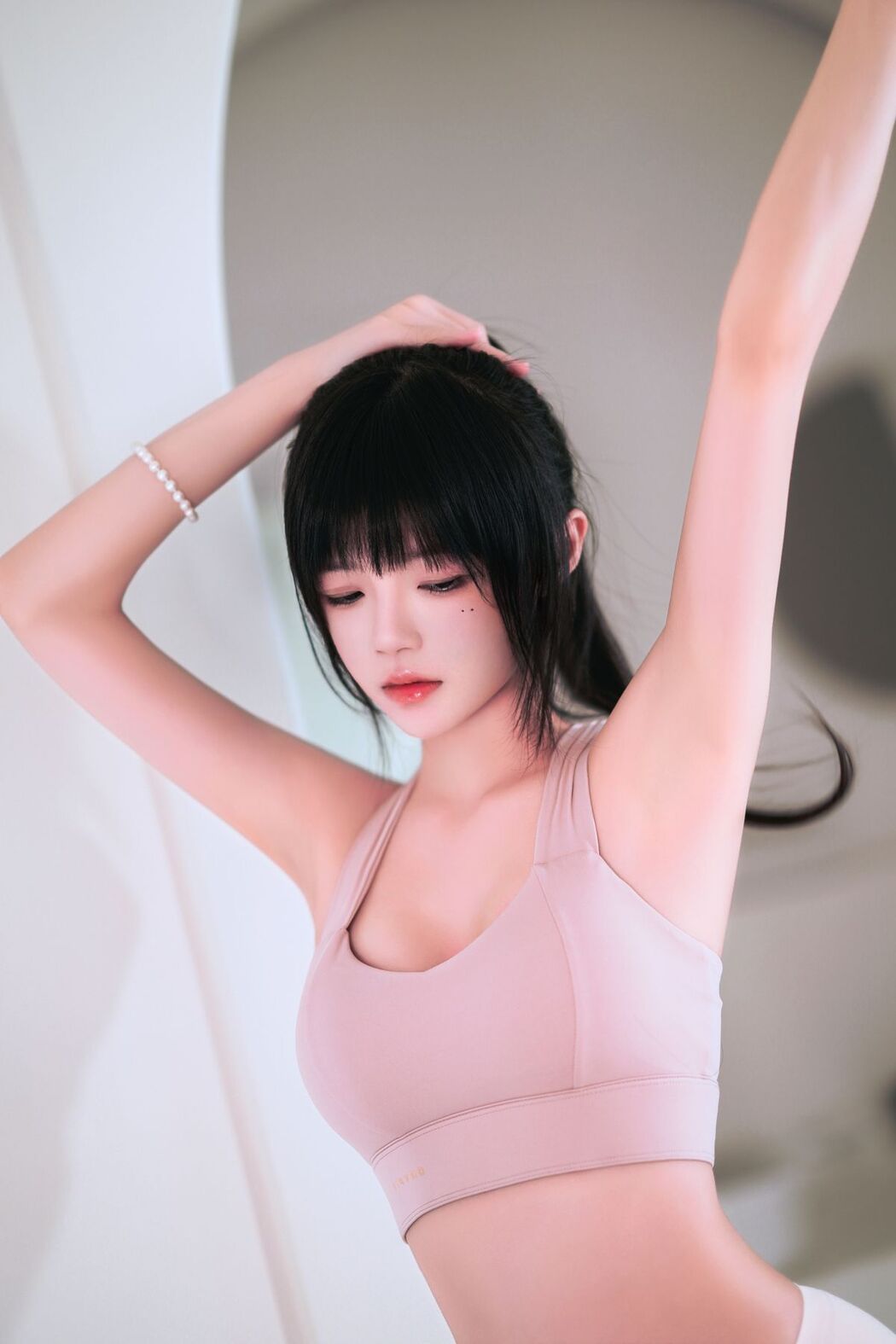 Coser@桜桃喵 &#8211; 瑜伽服 (46P)