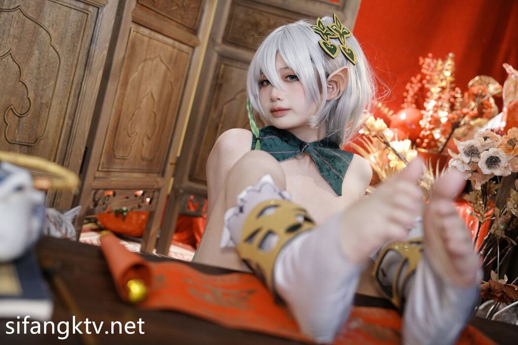 Coser@星野柒兔 – 精选图 EP.01 (27P – 2V)