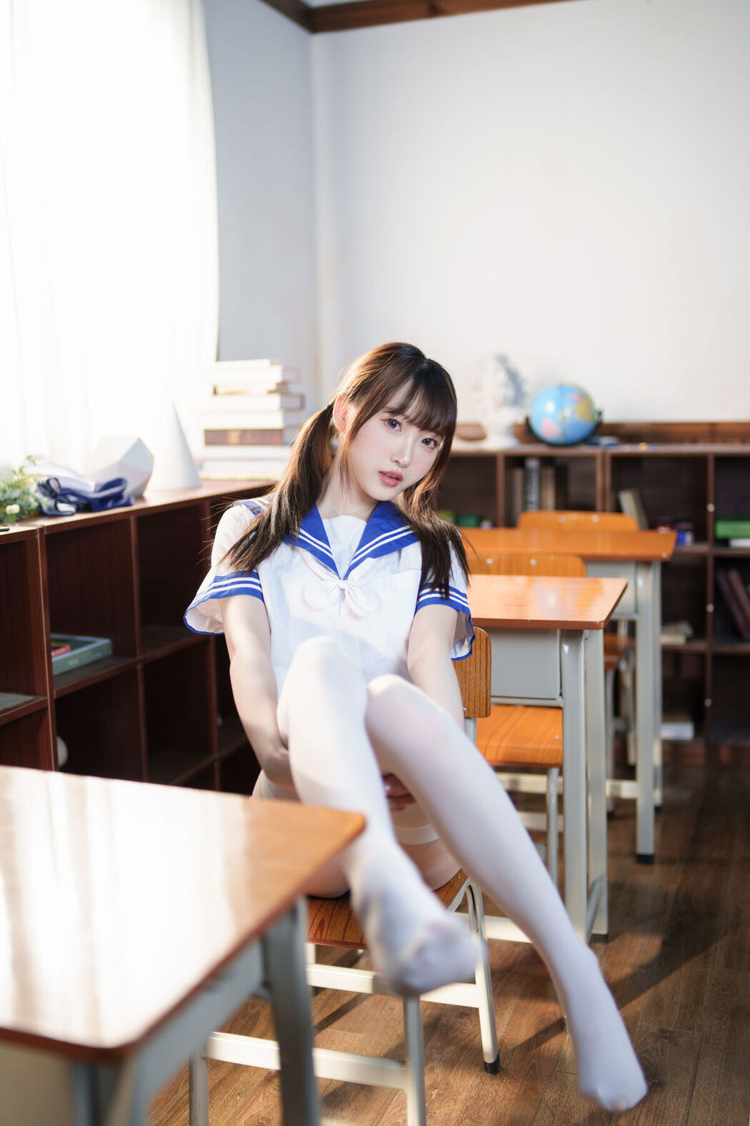 YiTuYu艺图语 Vol.8275 冰冷企鹅 (32P)