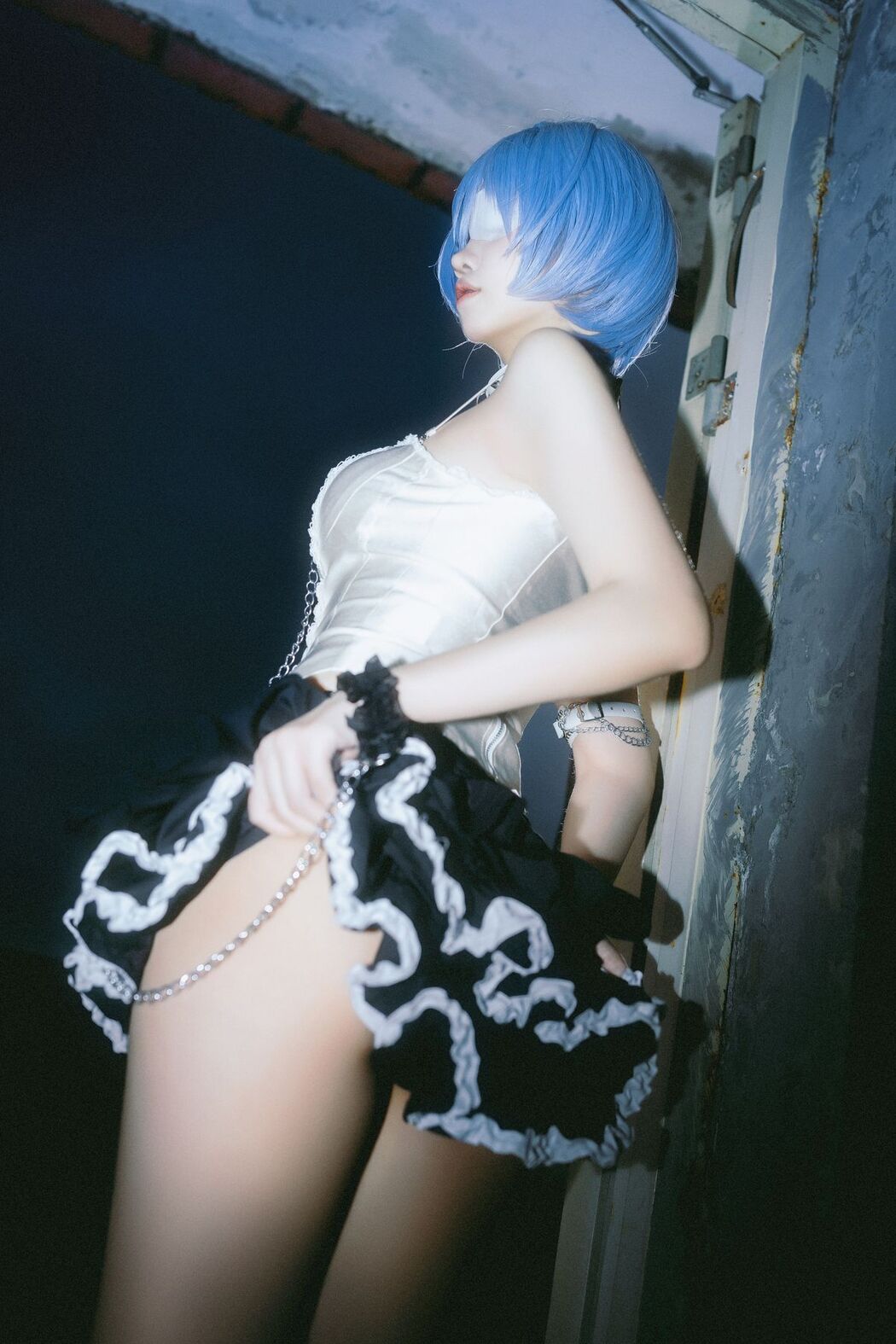 Coser@洛桑w伊梓 &#8211; 雨后天台 (36P)