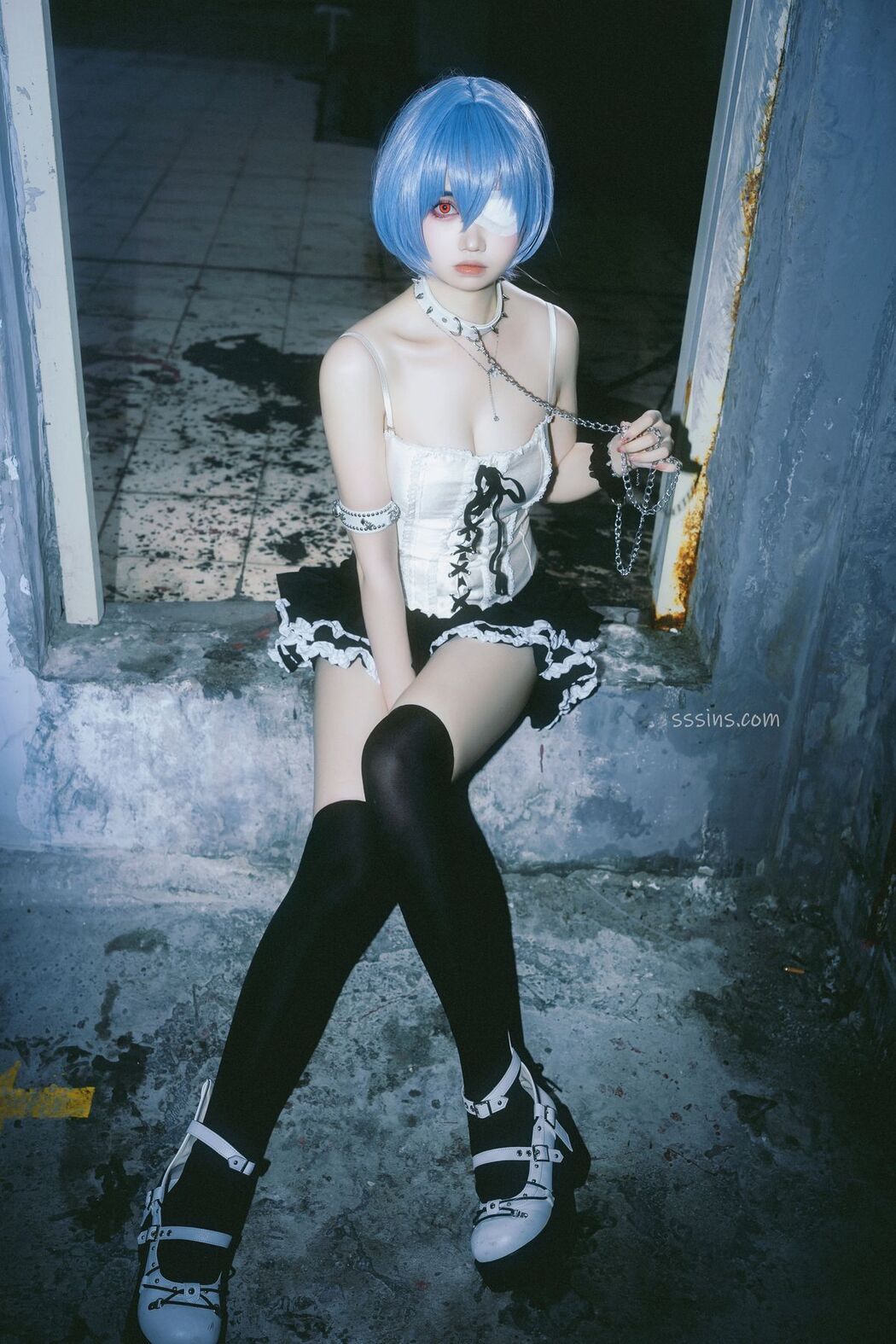 Coser@洛桑w伊梓 &#8211; 雨后天台 (36P)