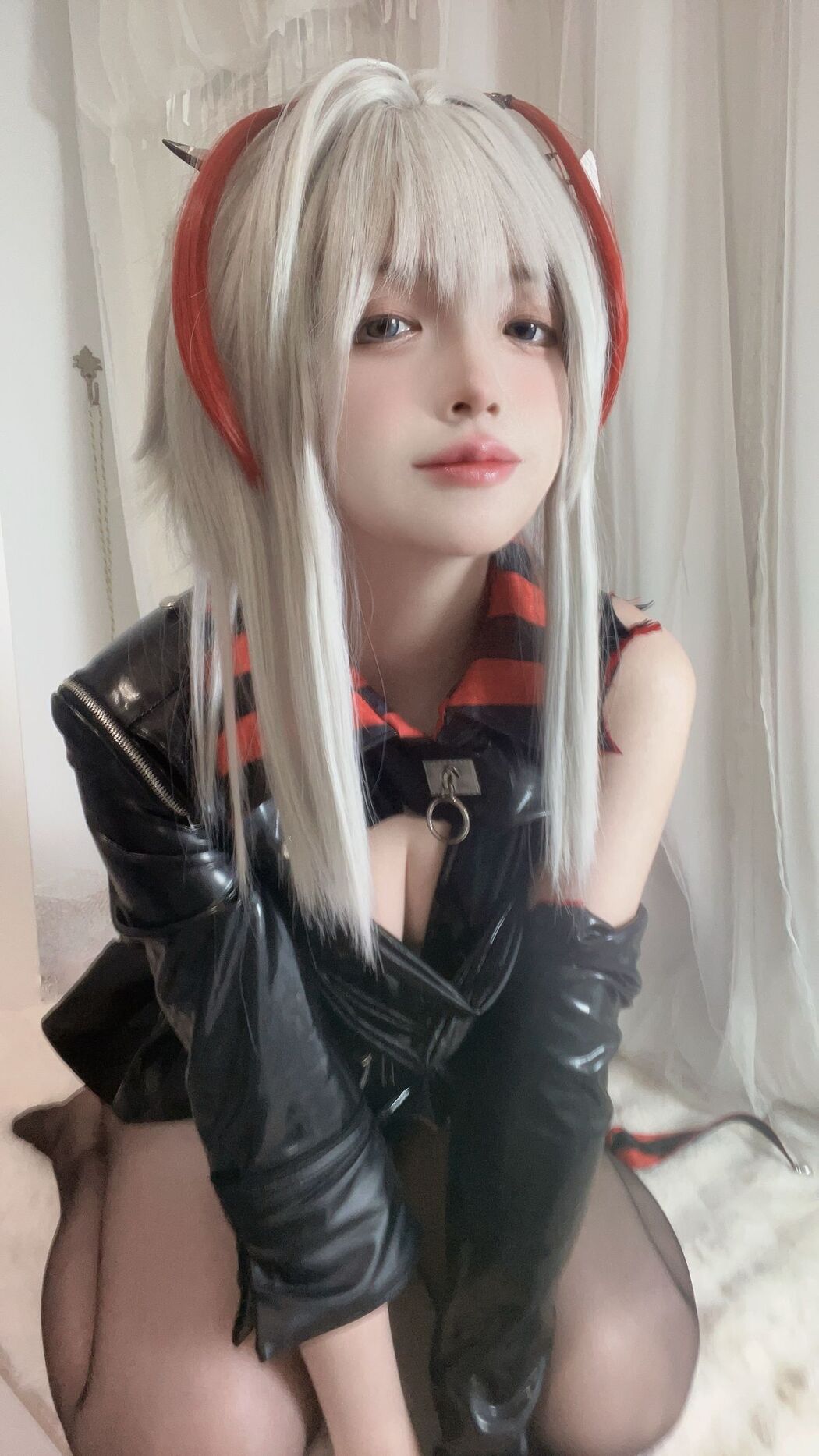 Coser@疯猫ss &#8211; 明日方舟 W (34P)
