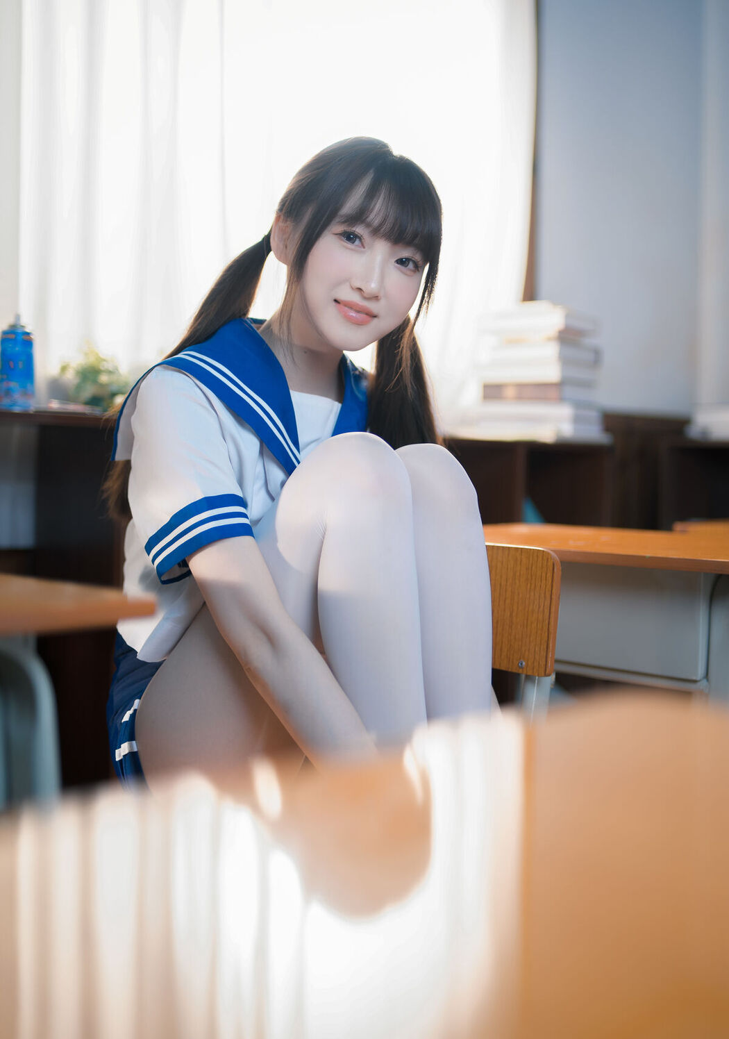 YiTuYu艺图语 Vol.8275 冰冷企鹅 (32P)