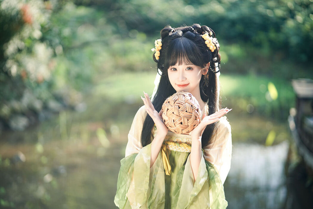 YiTuYu艺图语 Vol.8277 春娇 (23P)