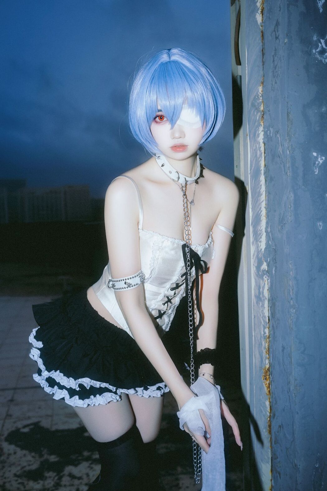 Coser@洛桑w伊梓 &#8211; 雨后天台 (36P)