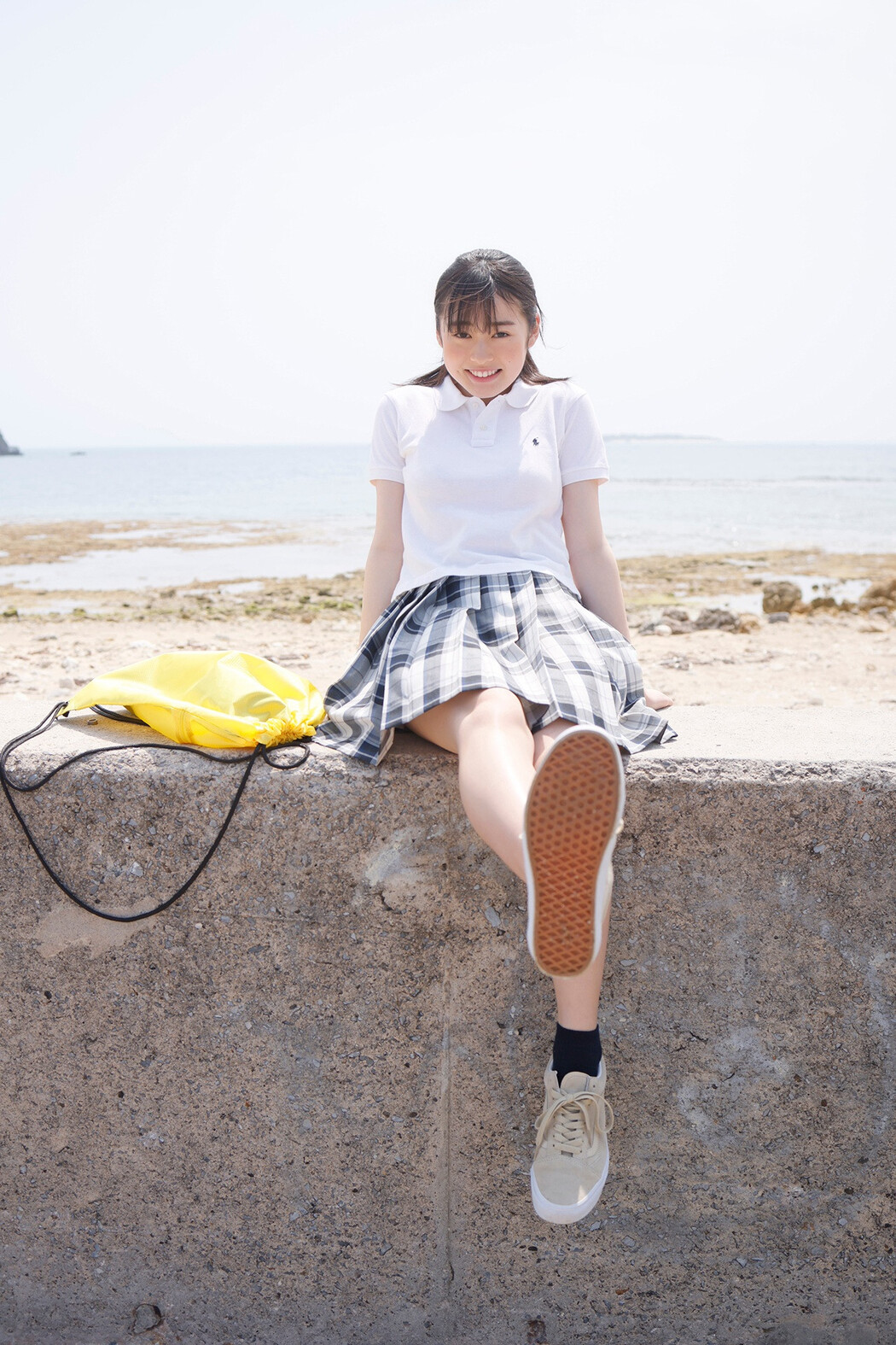 Miu Shirahama 白濱美兎, ヤングガンガンデジタル限定写真集 「君と合宿中」 Set.02 Cover Photo