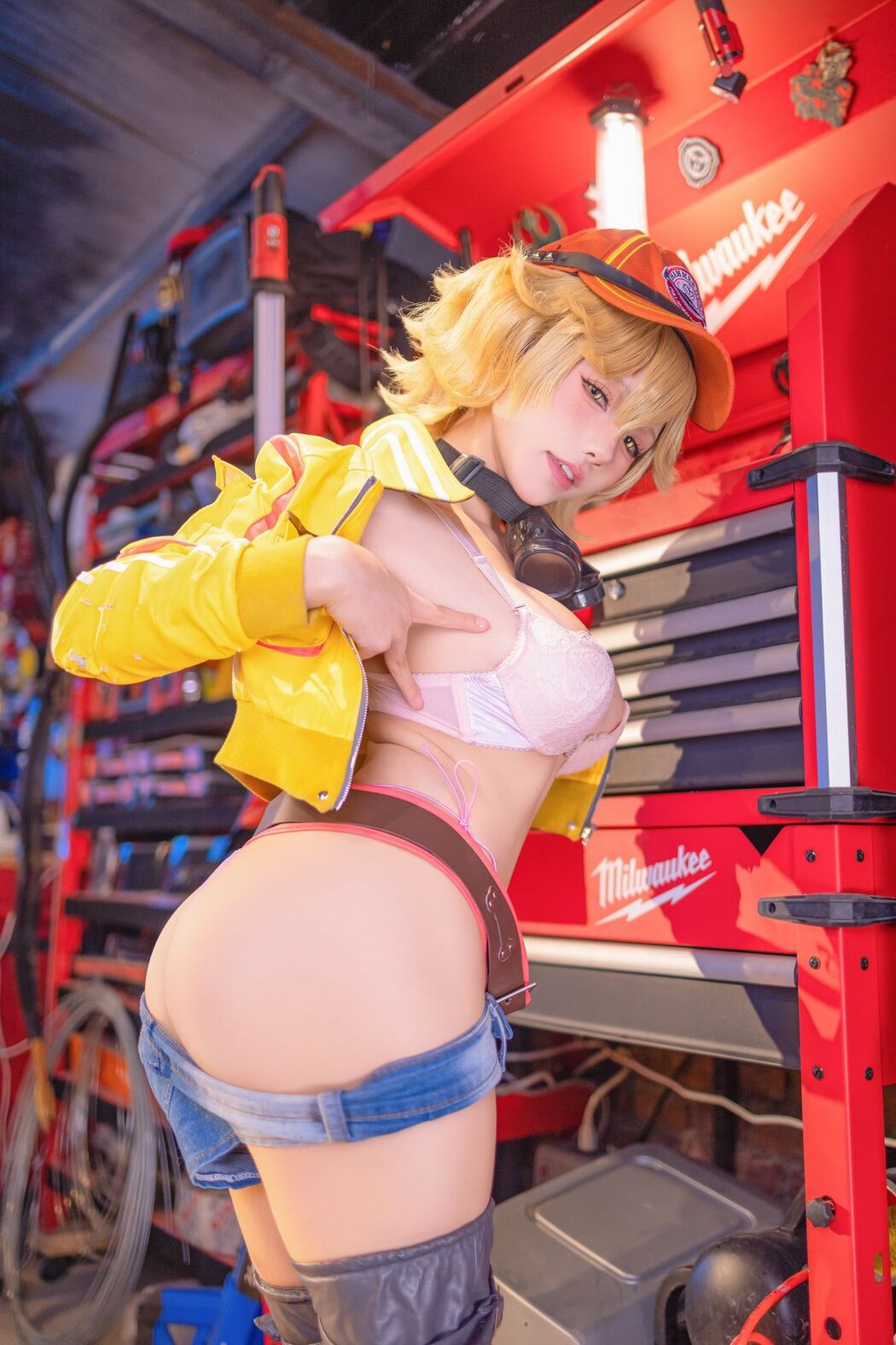 Coser@黏黏团子兔 &#8211; FF15-希德妮奥拉姆 Part1 (49P &#8211; 1V)