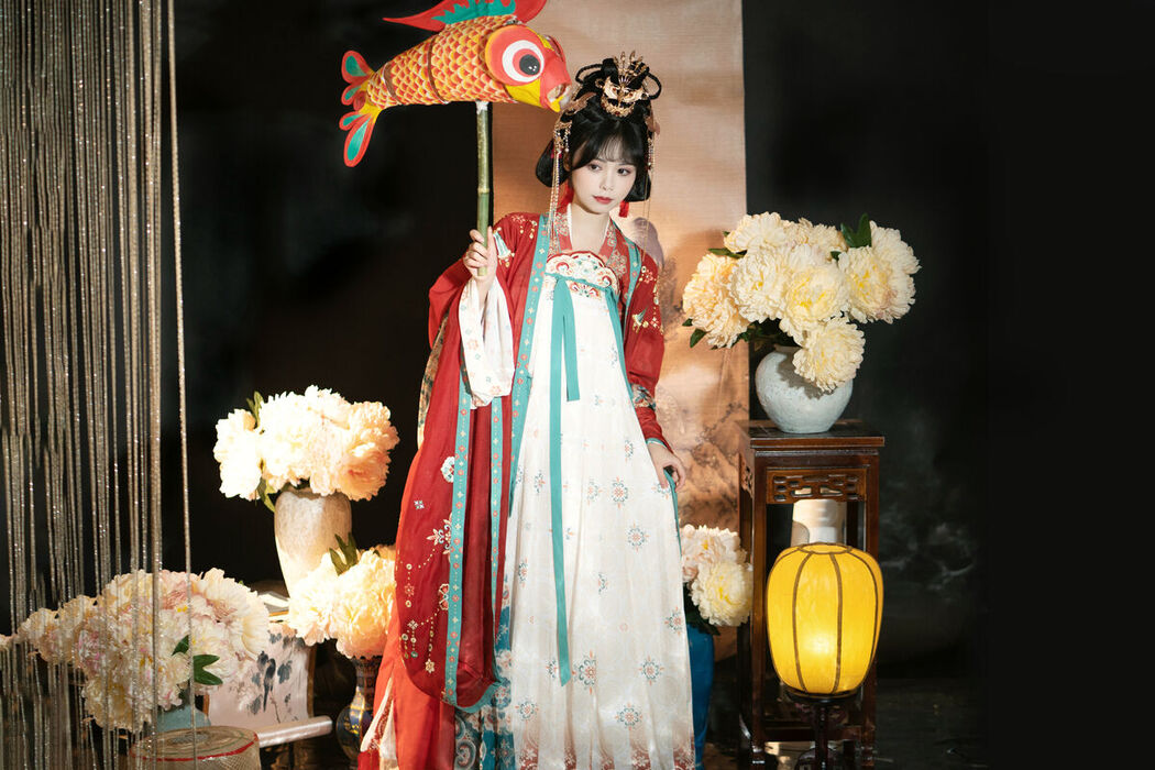 YiTuYu艺图语 Vol.8283 是妧妧吖 (22P)