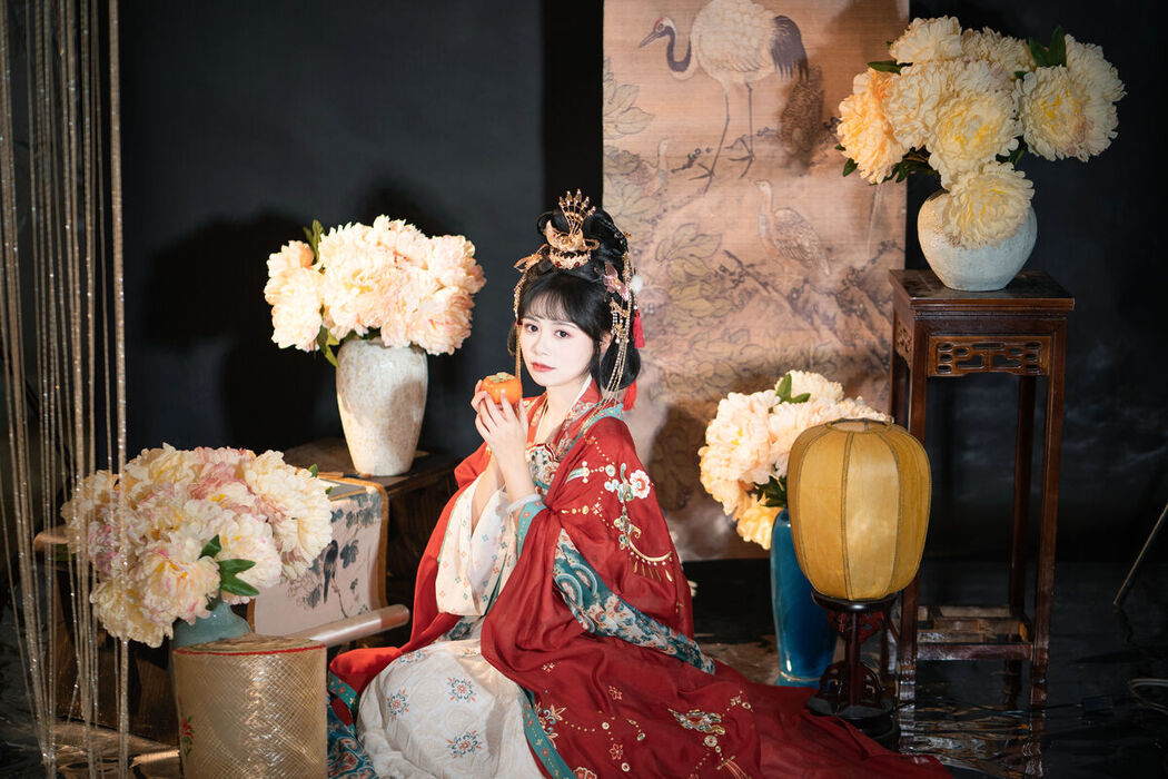 YiTuYu艺图语 Vol.8283 是妧妧吖 (22P)
