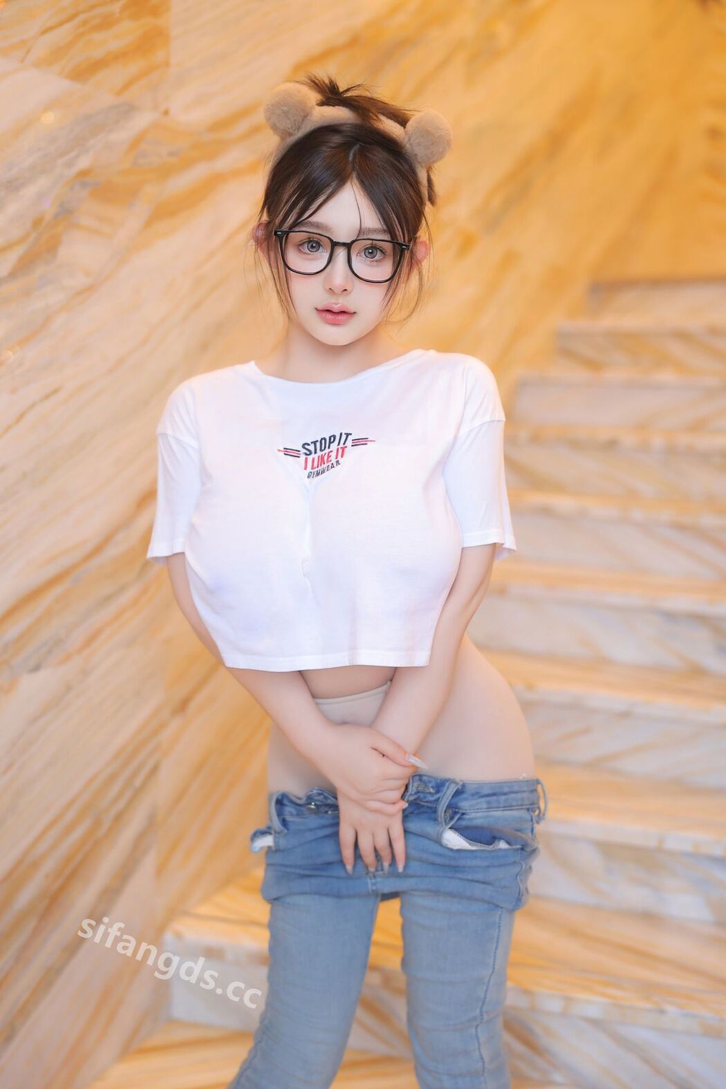 XR Uncensored Na Na Zi 娜娜子 – 童顏巨乳 大尺度高價作品 奶子超棒 (82P – 3V)
