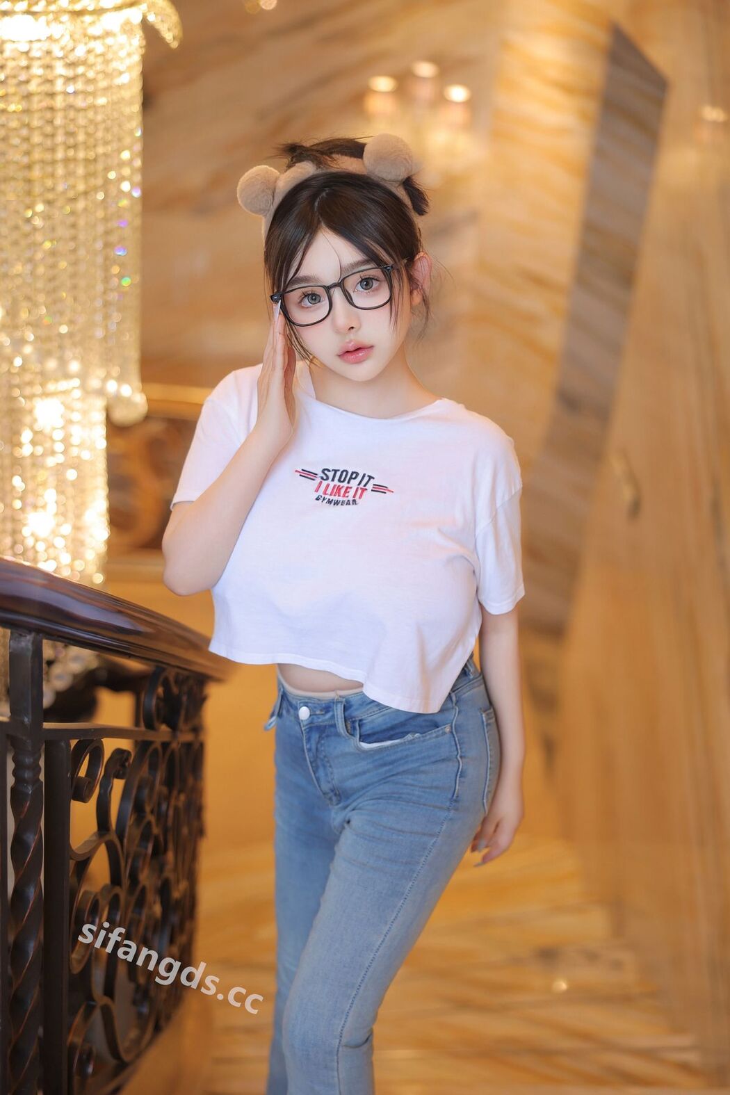 XR Uncensored Na Na Zi 娜娜子 – 童顏巨乳 大尺度高價作品 奶子超棒 (82P – 3V)