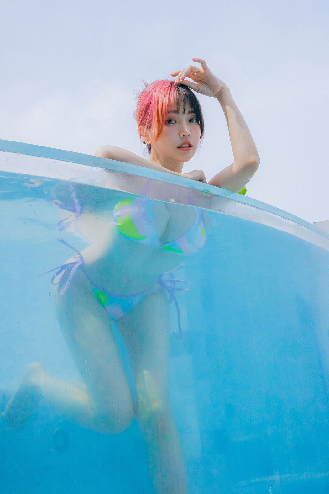 Coser@Ely_eee ElyEE子 &#8211; Poolside Relaxation (32P &#8211; 4V)