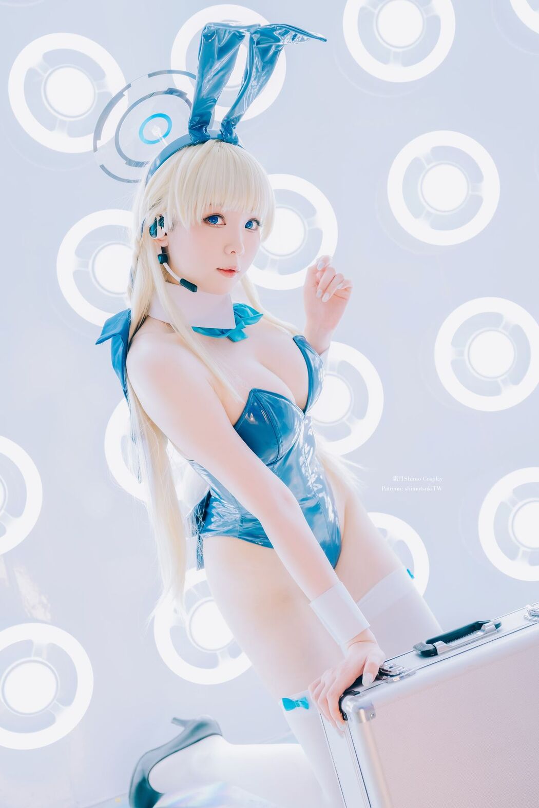 Coser@霜月shimo &#8211; 蔚蓝档案 飞鸟马时 兔女郎 (21P)