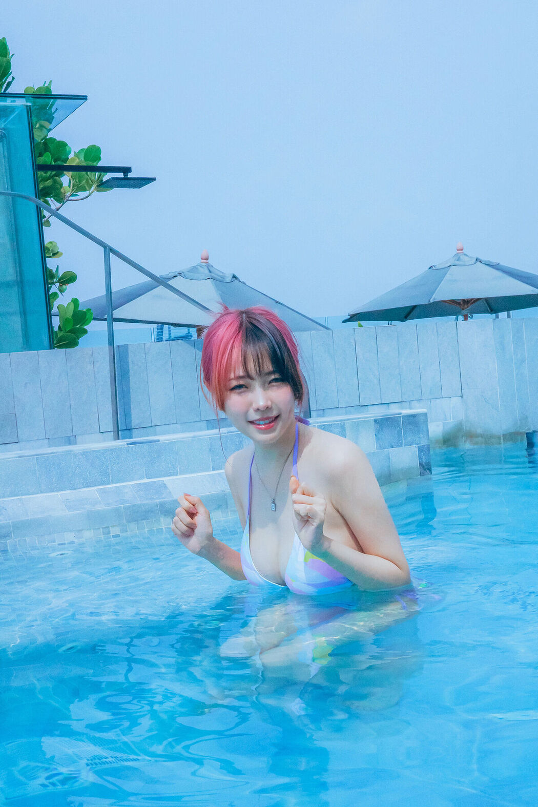 Coser@Ely_eee ElyEE子 &#8211; Poolside Relaxation (32P &#8211; 4V)