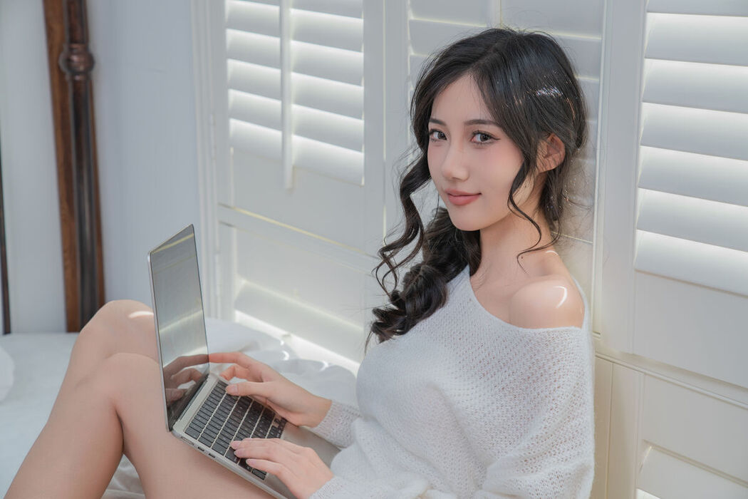YiTuYu艺图语 Vol.8285 o1ne万 (29P)