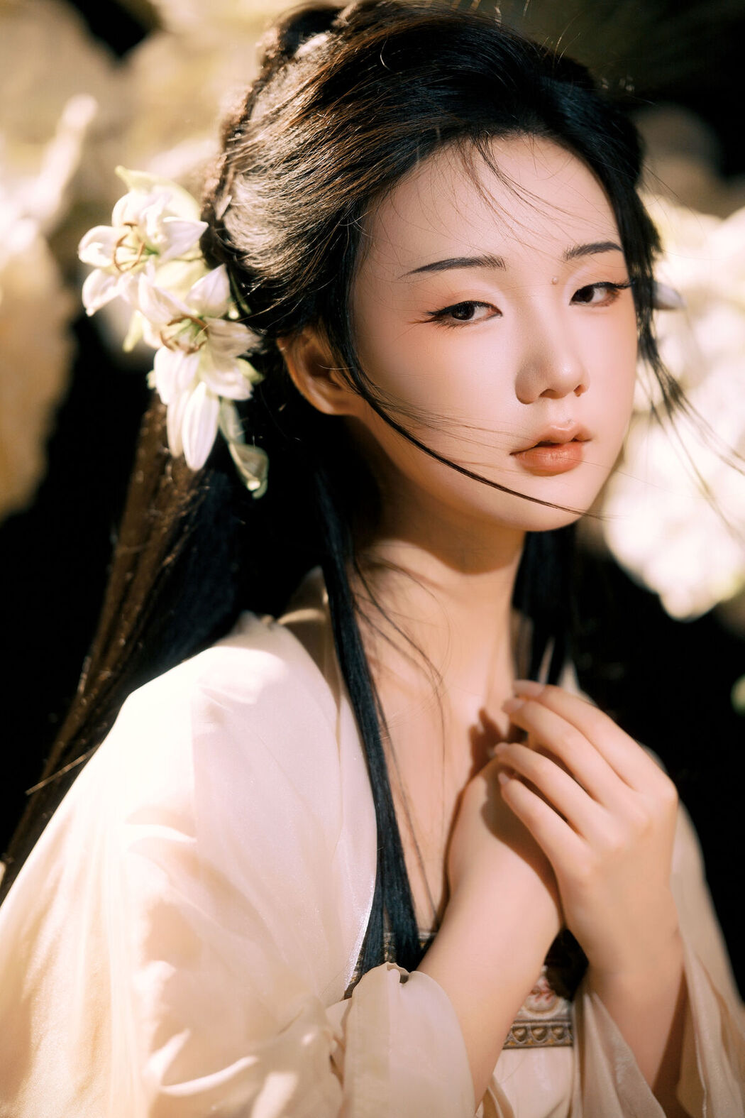 YiTuYu艺图语 Vol.8284 人贵雨儿 (22P)