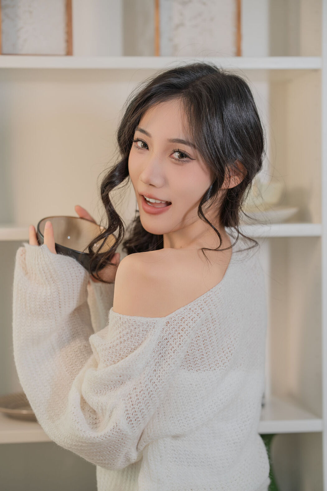 YiTuYu艺图语 Vol.8285 o1ne万 (29P)