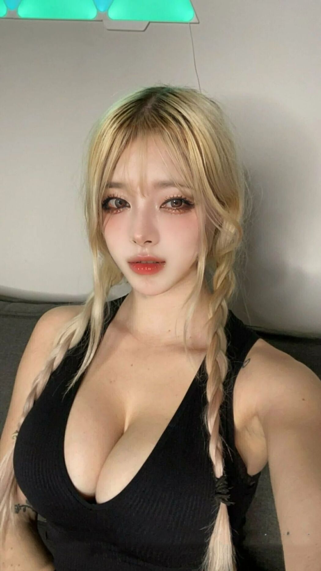 Coser@暴走鲤鱼王 – 12月合集 Part01 (48P)