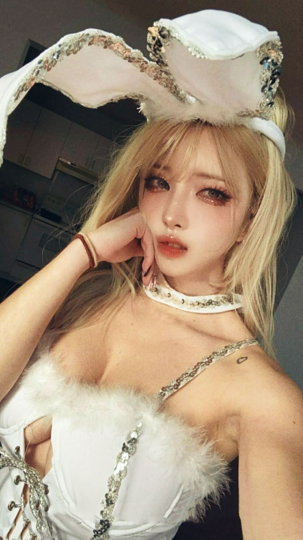 Coser@暴走鲤鱼王 – 12月合集 Part01 (48P)