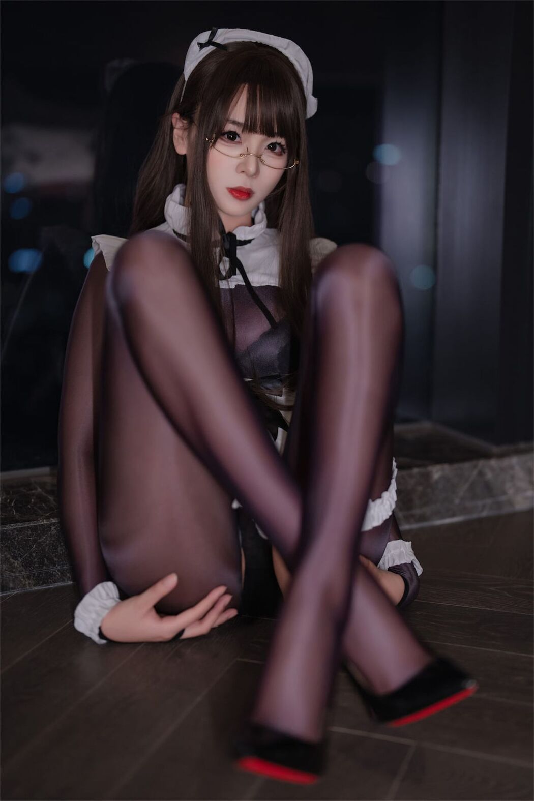 Coser@轩萧学姐 – 连体丝女仆 (91P)