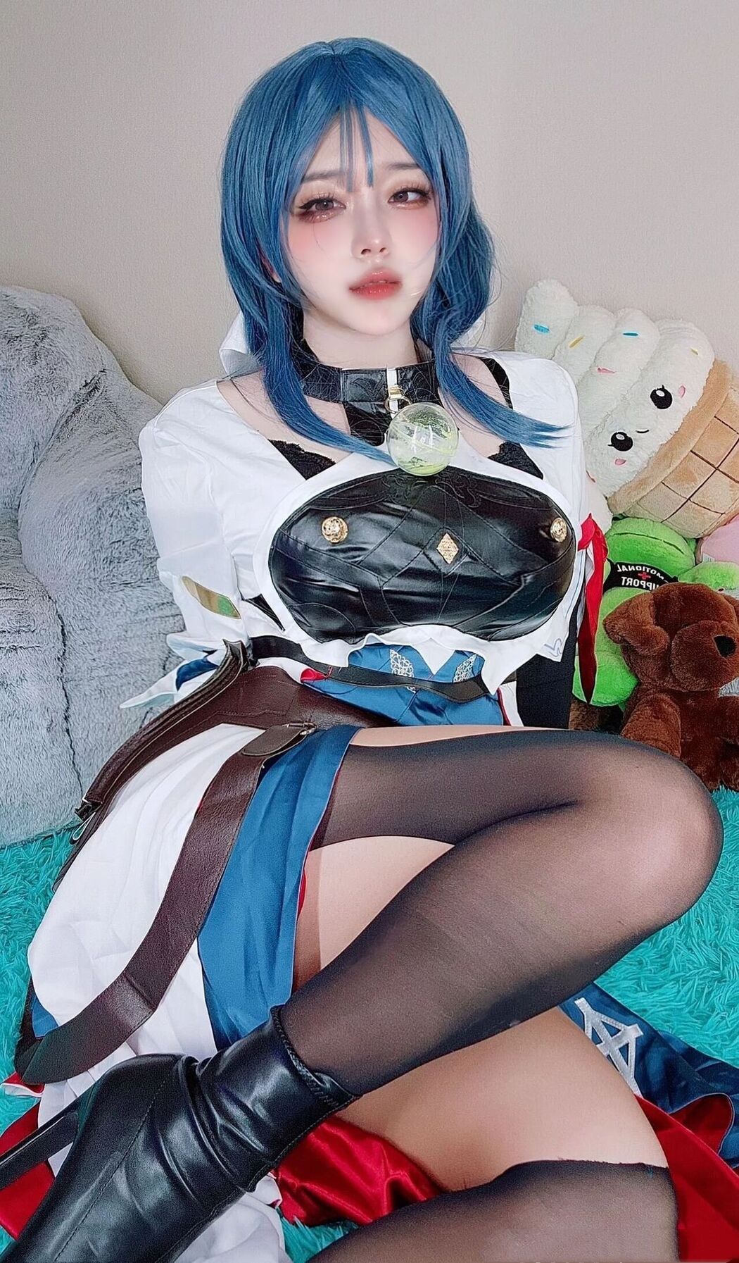 Coser@暴走鲤鱼王 &#8211; 12月合集 Part05 (48P)