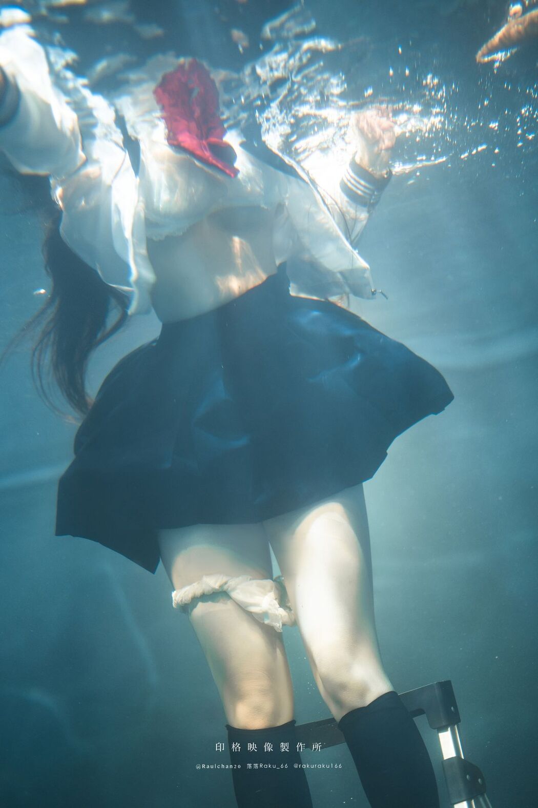 Coser@落落Raku &#8211; 水泳馆 (59P &#8211; 1V)