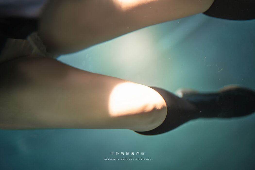 Coser@落落Raku &#8211; 水泳馆 (59P &#8211; 1V)