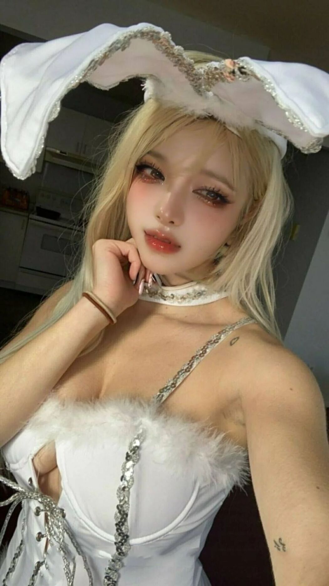 Coser@暴走鲤鱼王 – 12月合集 Part01 (48P)