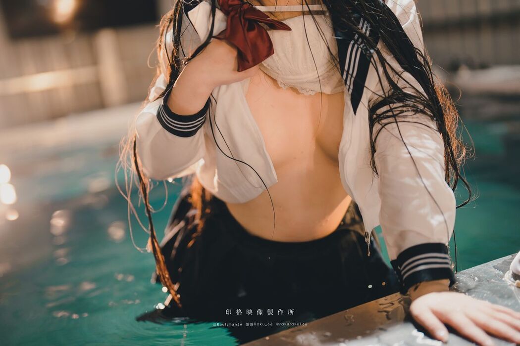 Coser@落落Raku &#8211; 水泳馆 (59P &#8211; 1V)