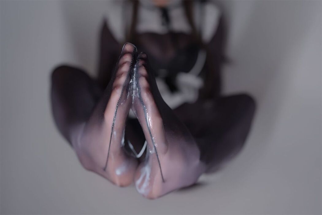 Coser@轩萧学姐 – 连体丝女仆 (91P)