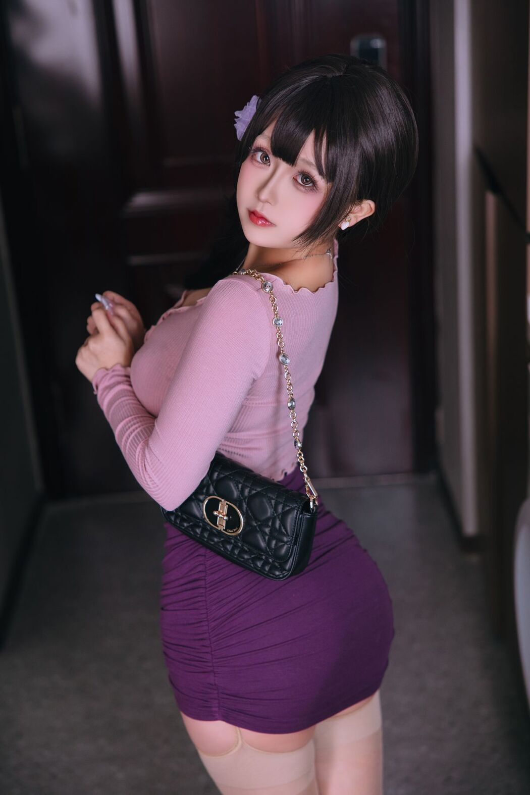 Coser@日奈娇 – 小妈 Part1 (60P – 6V)