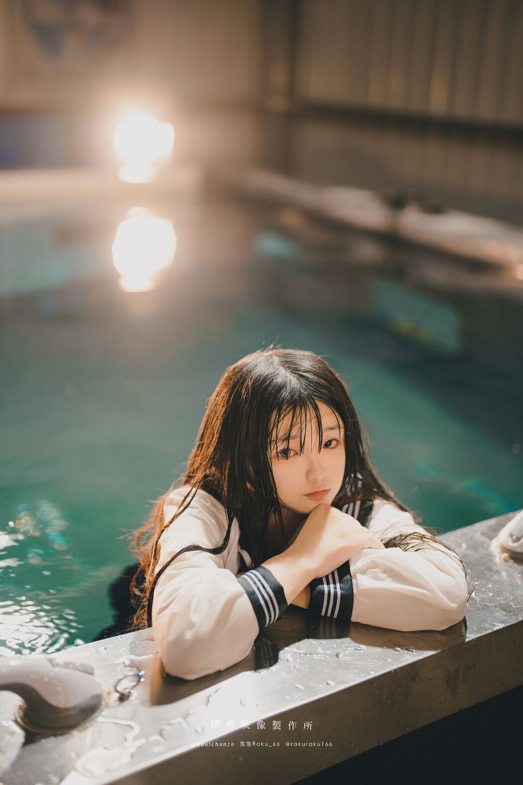 Coser@落落Raku &#8211; 水泳馆 (59P &#8211; 1V)